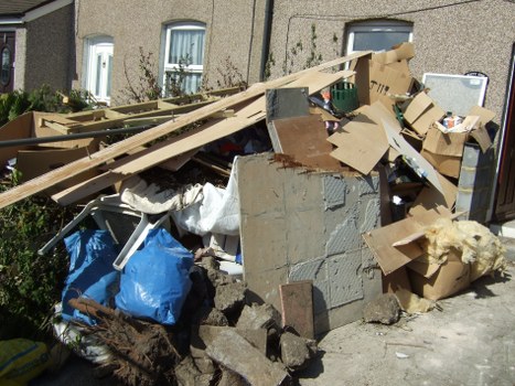 Organized flat cleanup after junk removal service